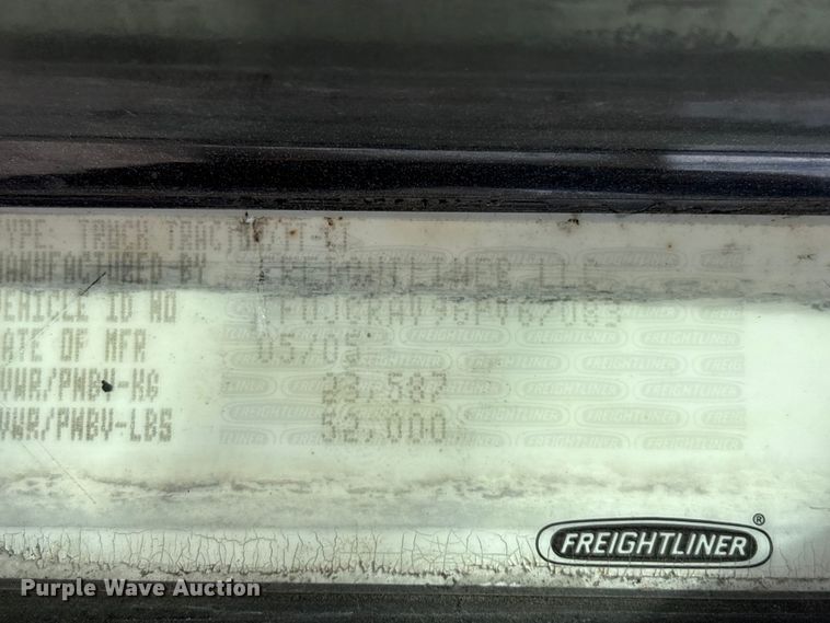 image for item FK1293 2006 Freightliner Coronado semi truck