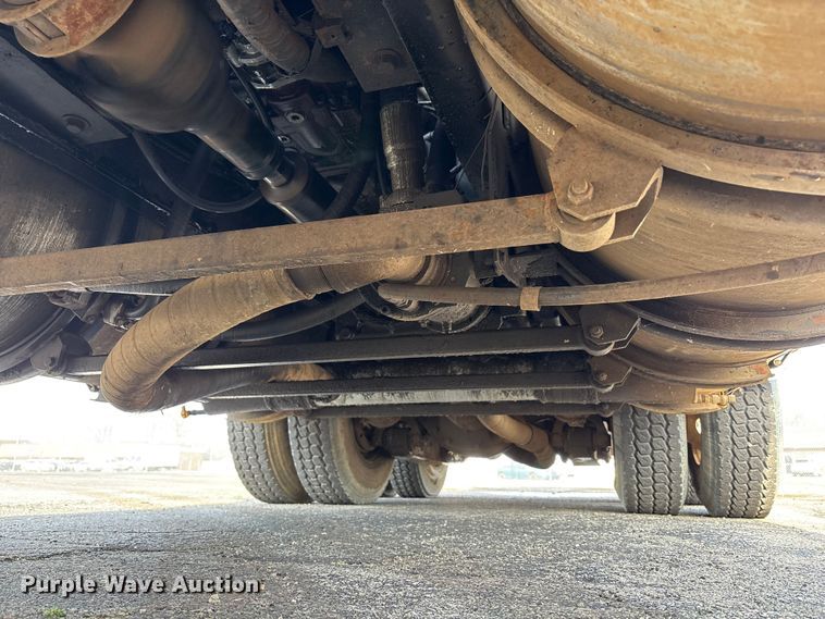 image for item FK1294 2004 Sterling L9500 vacuum truck