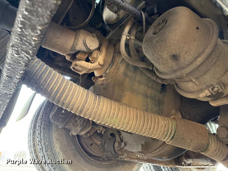 image for item FK1294 2004 Sterling L9500 vacuum truck