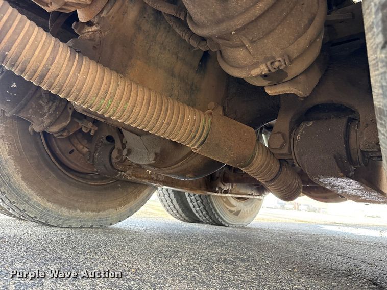 image for item FK1294 2004 Sterling L9500 vacuum truck