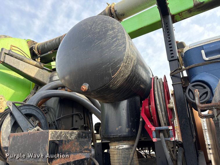 image for item FK1294 2004 Sterling L9500 vacuum truck