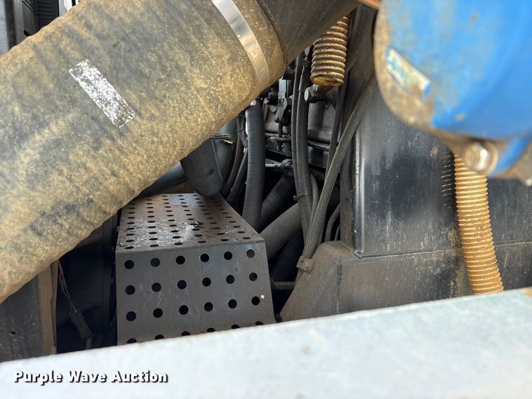 image for item FK1294 2004 Sterling L9500 vacuum truck