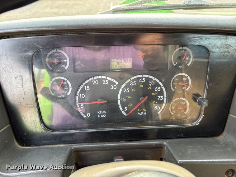 image for item FK1294 2004 Sterling L9500 vacuum truck