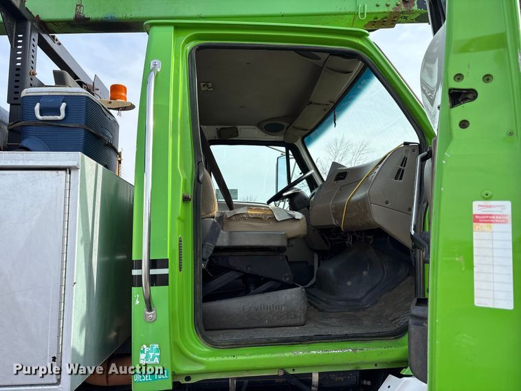 image for item FK1294 2004 Sterling L9500 vacuum truck