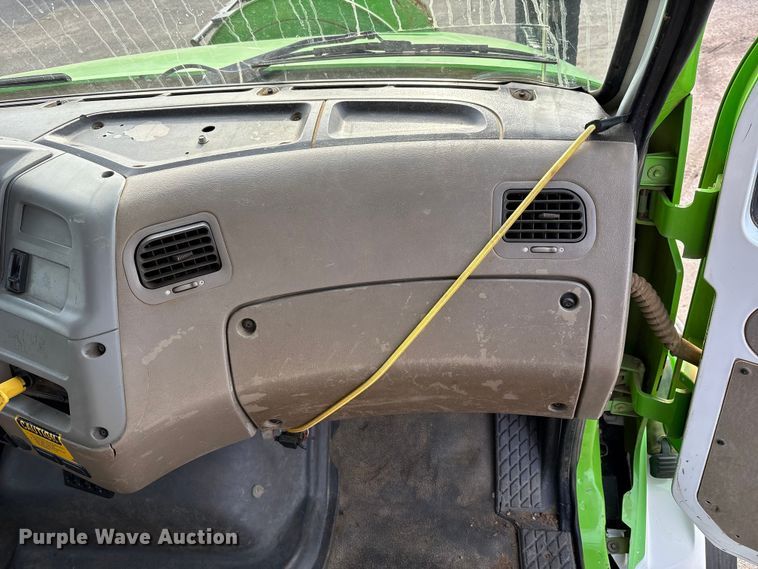 image for item FK1294 2004 Sterling L9500 vacuum truck