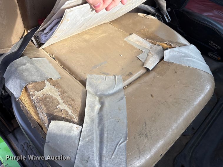 image for item FK1294 2004 Sterling L9500 vacuum truck