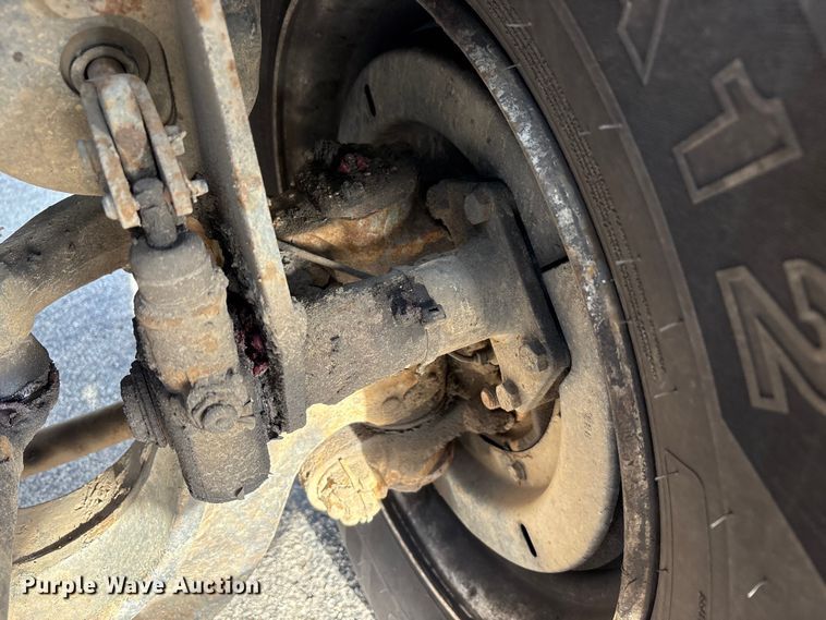 image for item FK1294 2004 Sterling L9500 vacuum truck