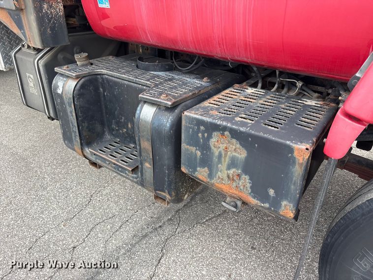 image for item FK1320 2000 GMC C8500 crane truck