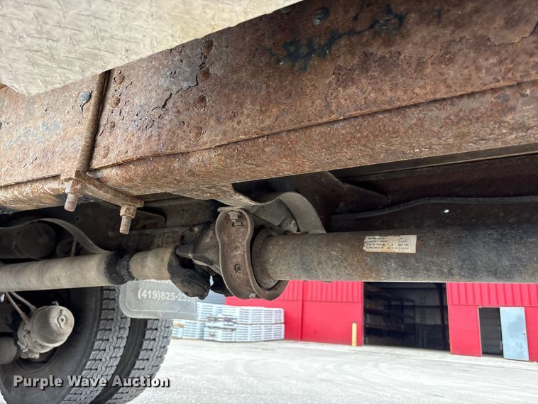 image for item FK1320 2000 GMC C8500 crane truck