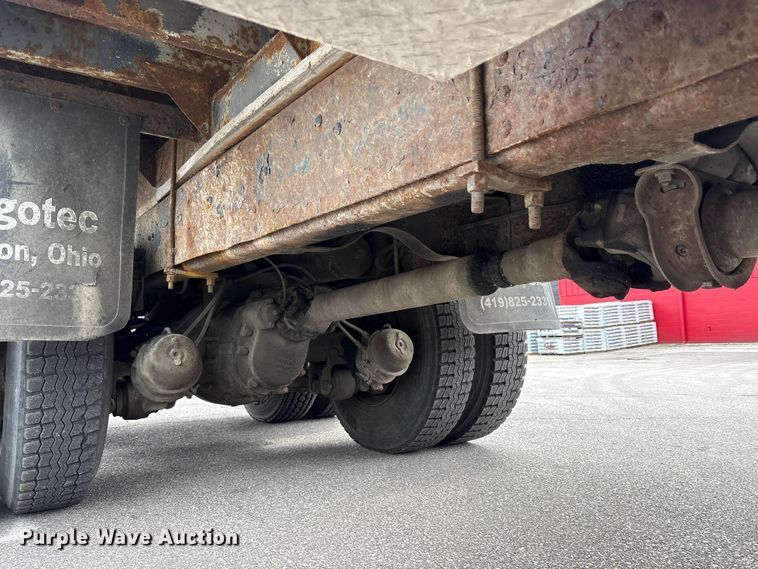 image for item FK1320 2000 GMC C8500 crane truck