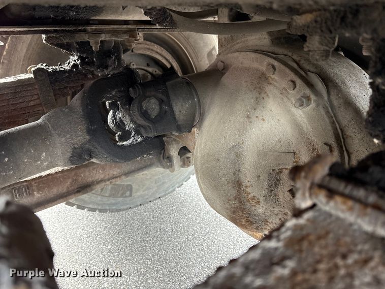 image for item FK1320 2000 GMC C8500 crane truck