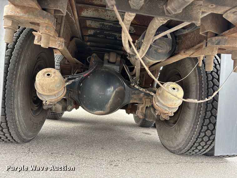 image for item FK1320 2000 GMC C8500 crane truck