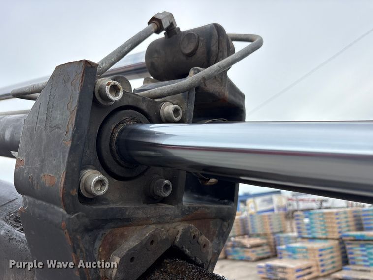 image for item FK1320 2000 GMC C8500 crane truck