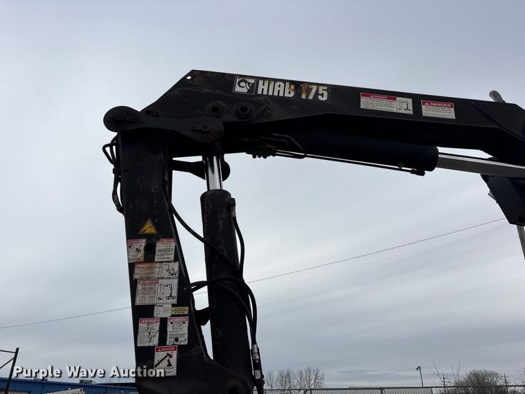 image for item FK1320 2000 GMC C8500 crane truck