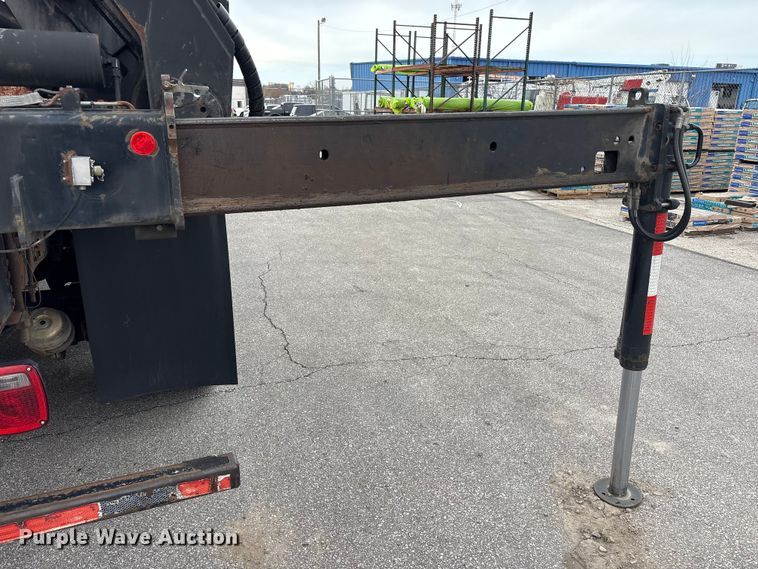 image for item FK1320 2000 GMC C8500 crane truck