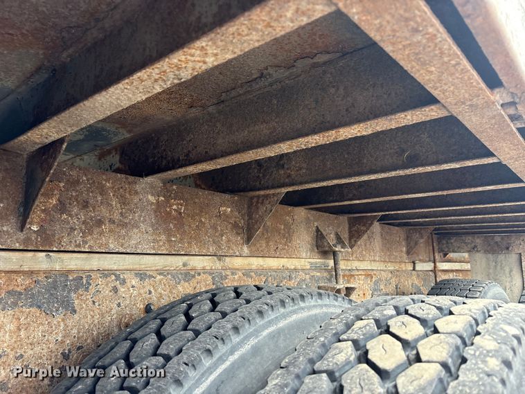 image for item FK1320 2000 GMC C8500 crane truck