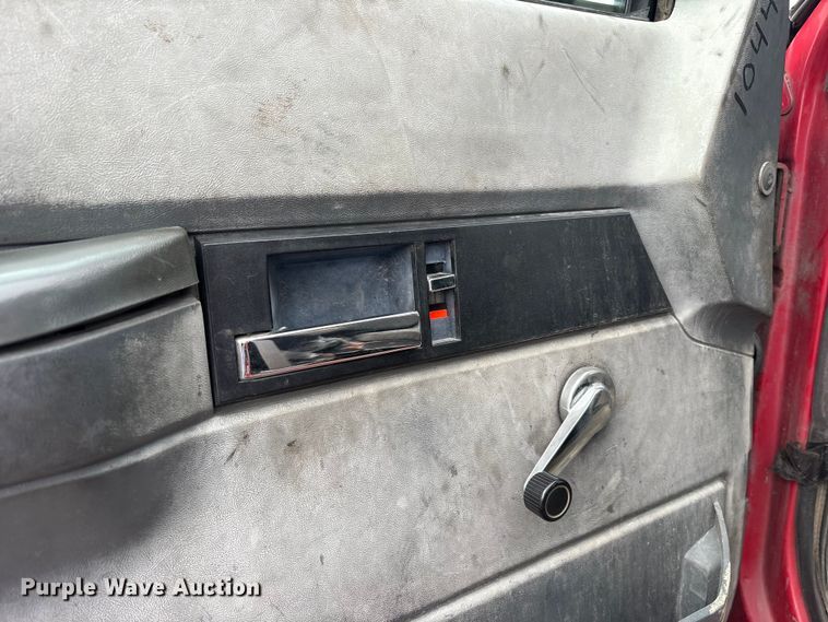 image for item FK1320 2000 GMC C8500 crane truck