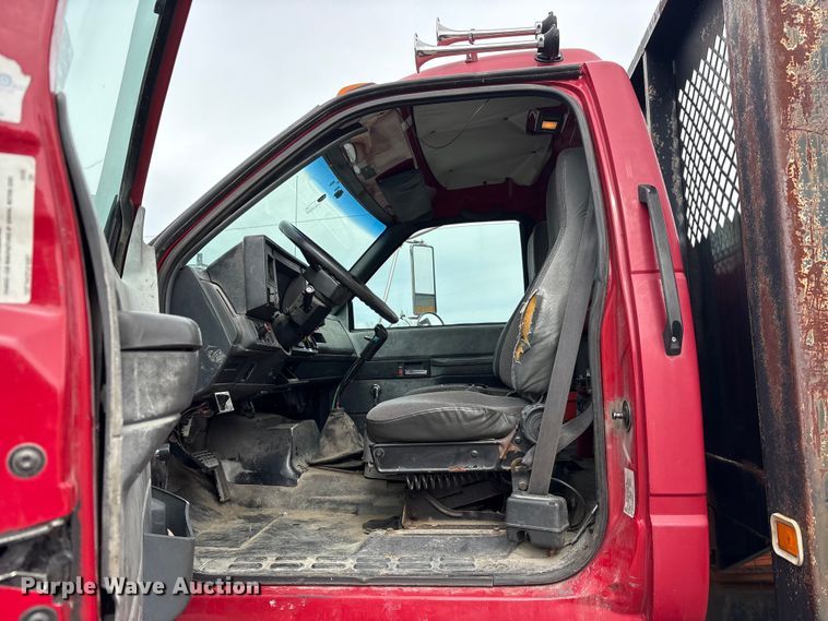 image for item FK1320 2000 GMC C8500 crane truck