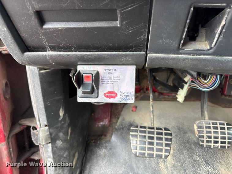 image for item FK1320 2000 GMC C8500 crane truck