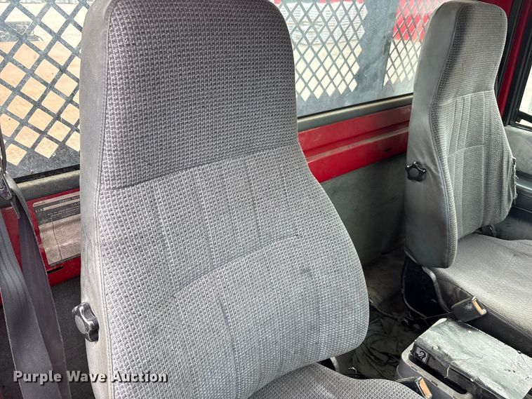 image for item FK1320 2000 GMC C8500 crane truck