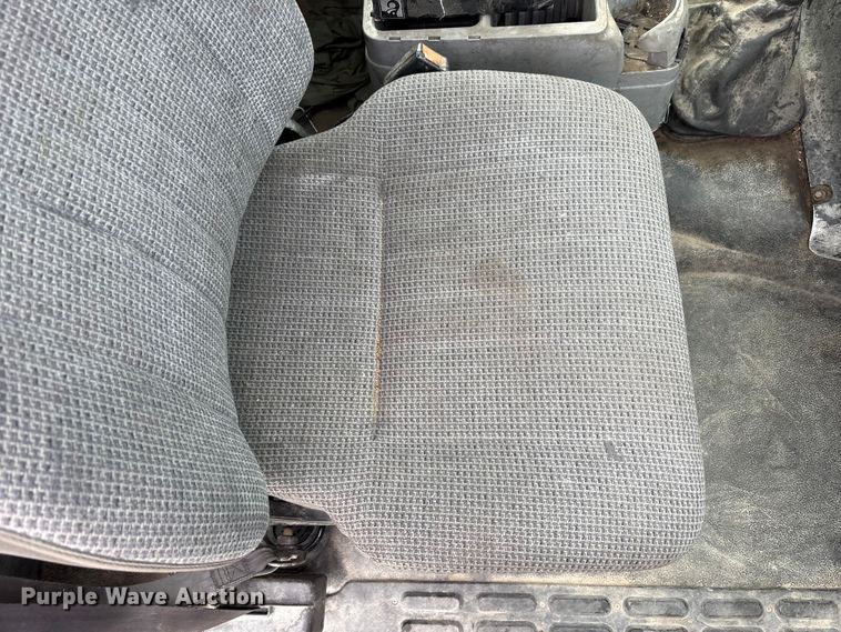 image for item FK1320 2000 GMC C8500 crane truck