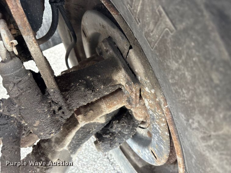 image for item FK1320 2000 GMC C8500 crane truck