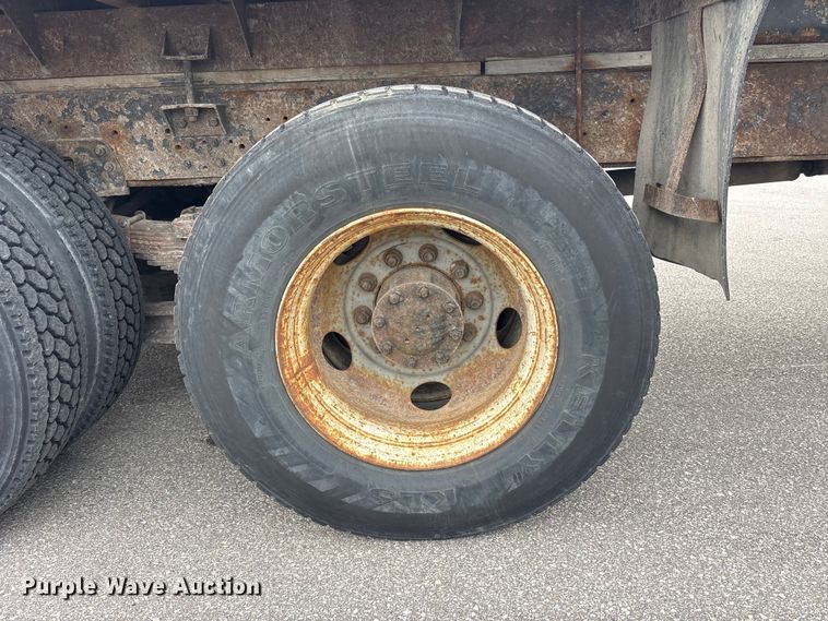 image for item FK1320 2000 GMC C8500 crane truck