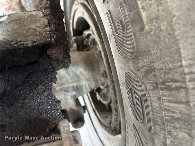 image for item FK1320 2000 GMC C8500 crane truck