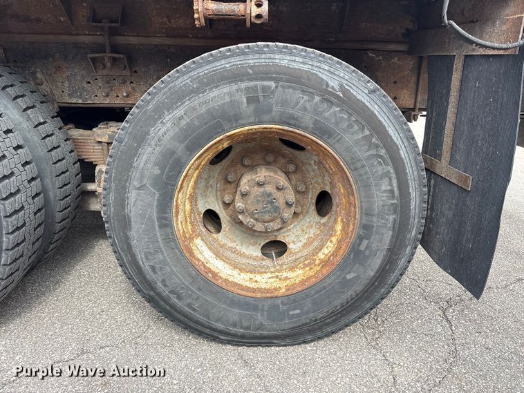 image for item FK1320 2000 GMC C8500 crane truck