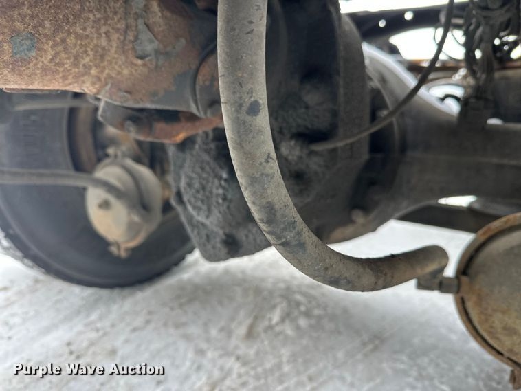 image for item FK1556 2015 Mack CXU613 semi truck