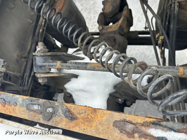 image for item FK1556 2015 Mack CXU613 semi truck