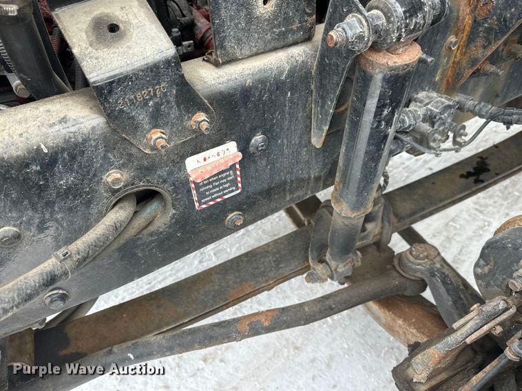 image for item FK1556 2015 Mack CXU613 semi truck