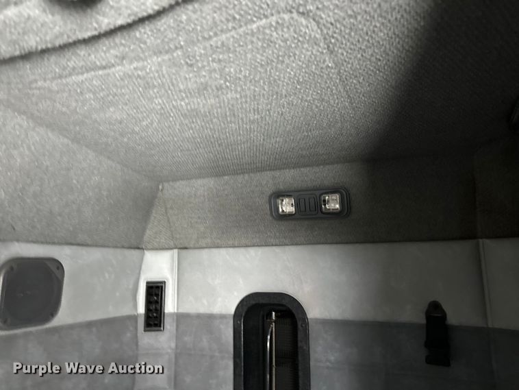 image for item FK1556 2015 Mack CXU613 semi truck