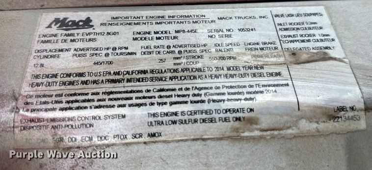 image for item FK1556 2015 Mack CXU613 semi truck