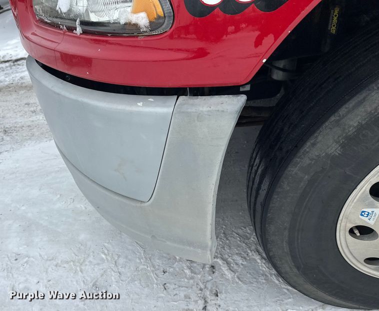 image for item FK1559 2015 Mack CXU613 semi truck