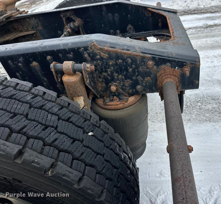 image for item FK1559 2015 Mack CXU613 semi truck