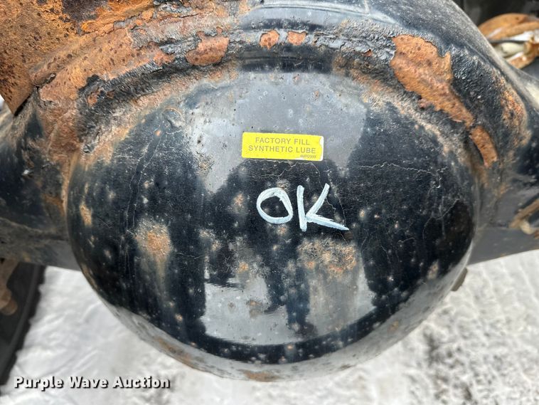 image for item FK1559 2015 Mack CXU613 semi truck