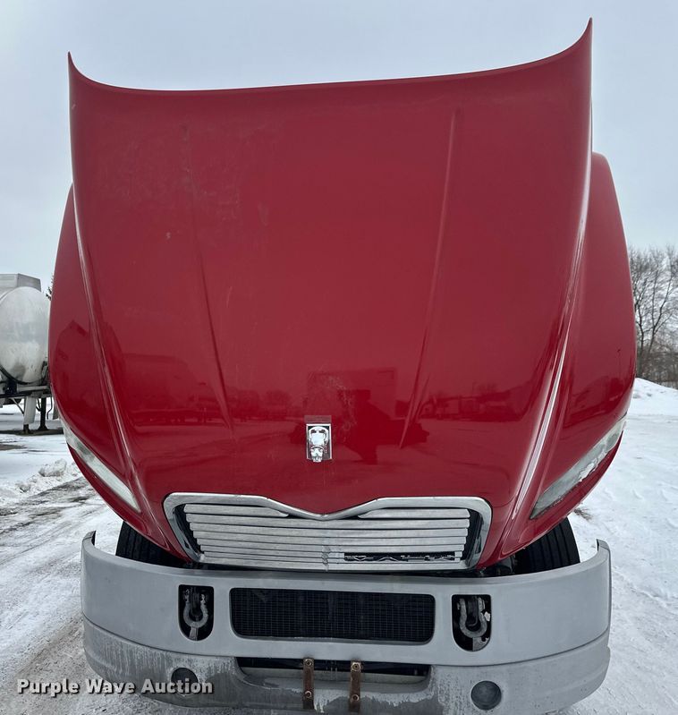 image for item FK1559 2015 Mack CXU613 semi truck
