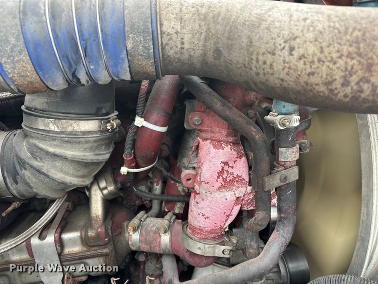 image for item FK1559 2015 Mack CXU613 semi truck