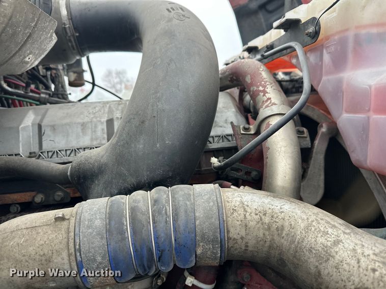 image for item FK1559 2015 Mack CXU613 semi truck