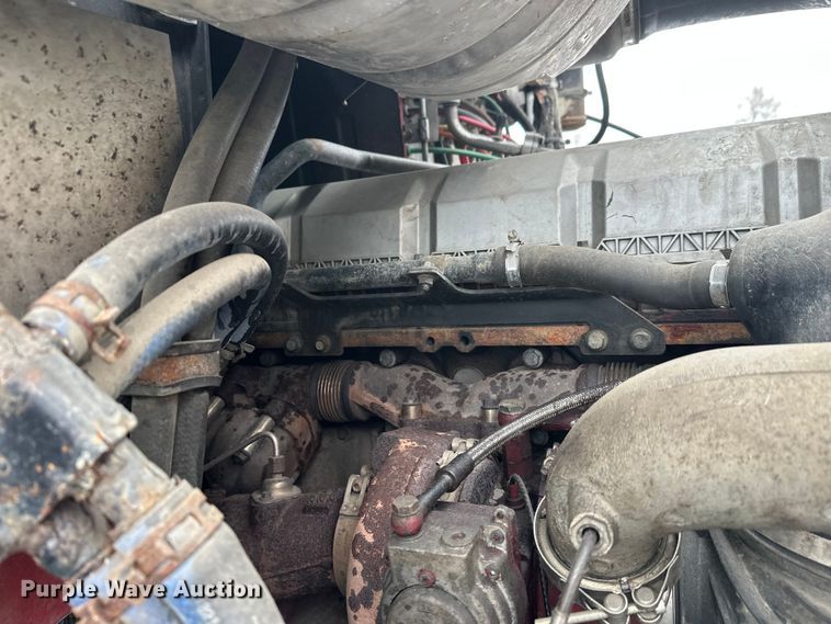 image for item FK1559 2015 Mack CXU613 semi truck