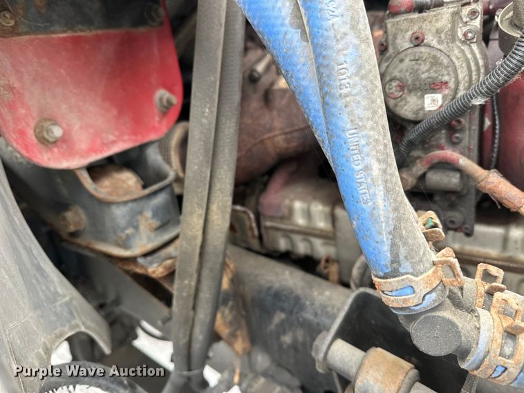 image for item FK1559 2015 Mack CXU613 semi truck