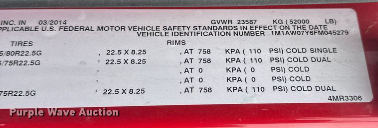 image for item FK1559 2015 Mack CXU613 semi truck
