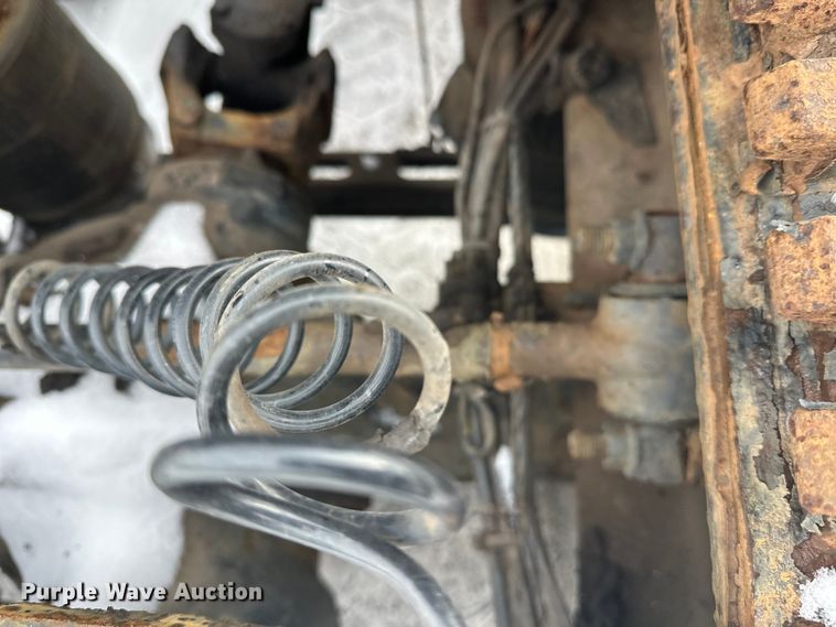 image for item FK1561 2015 Mack CXU613 semi truck