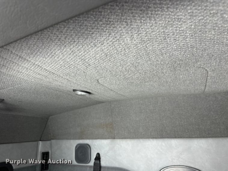 image for item FK1561 2015 Mack CXU613 semi truck