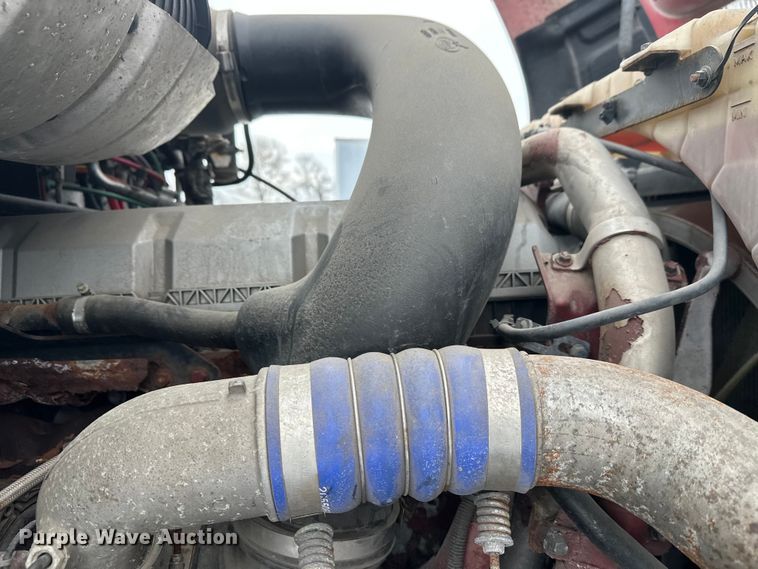 image for item FK1561 2015 Mack CXU613 semi truck