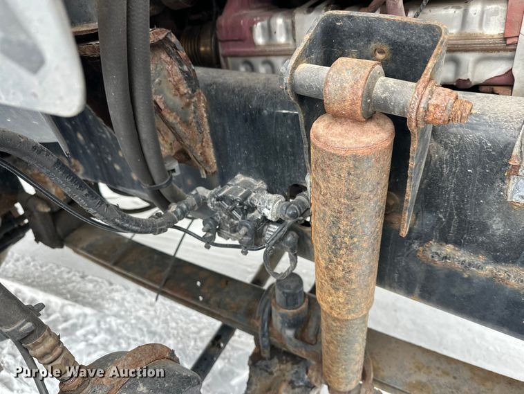 image for item FK1561 2015 Mack CXU613 semi truck