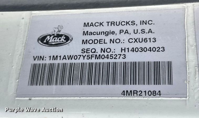 image for item FK1561 2015 Mack CXU613 semi truck