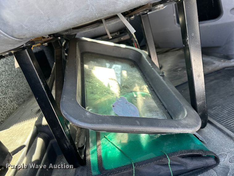 image for item FK1564 2015 Mack CXU613 semi truck