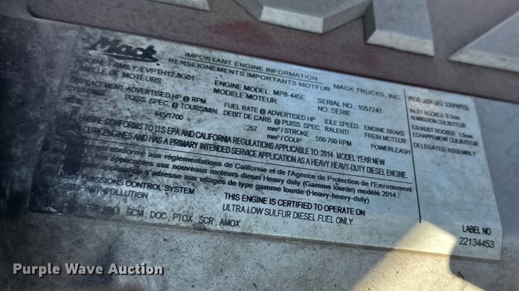 image for item FK1564 2015 Mack CXU613 semi truck